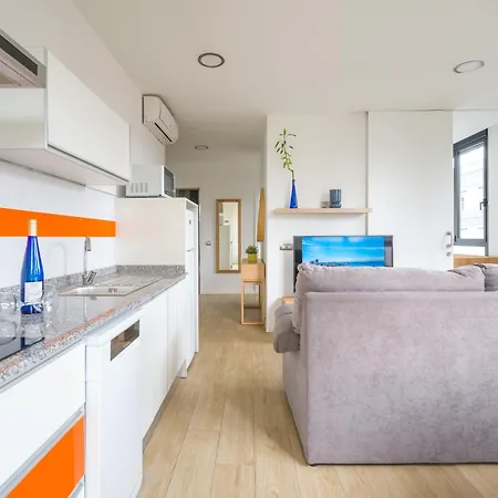 Flat Near Beach, Perfect For Digital Nomads Lejlighed